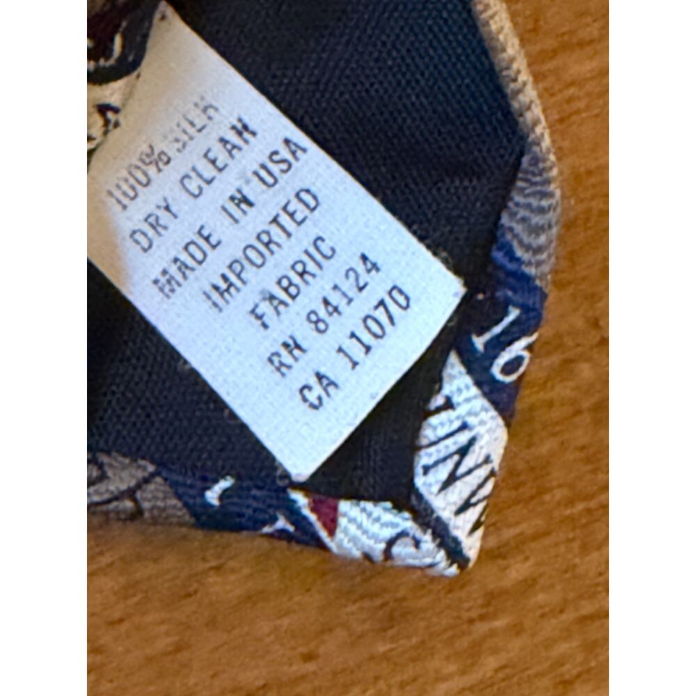 RM Style: Vintage US Stock Market 100% Silk necktie (year 2000) - Picture 3 of 4